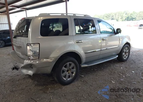 2008 Chrysler Aspen Limited z USA, uszkodzony, nr VIN 1A8HW58N08F131767